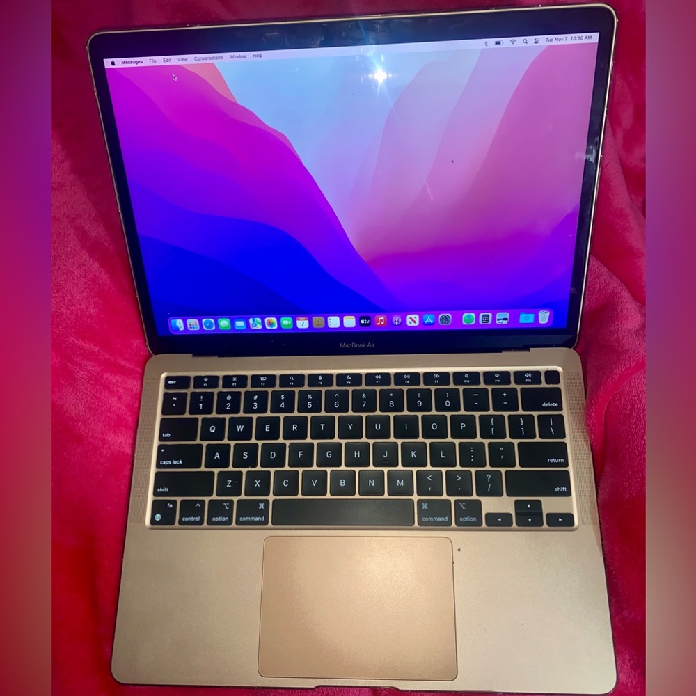 Selling Mac book air pro 2018 in perfect condition .